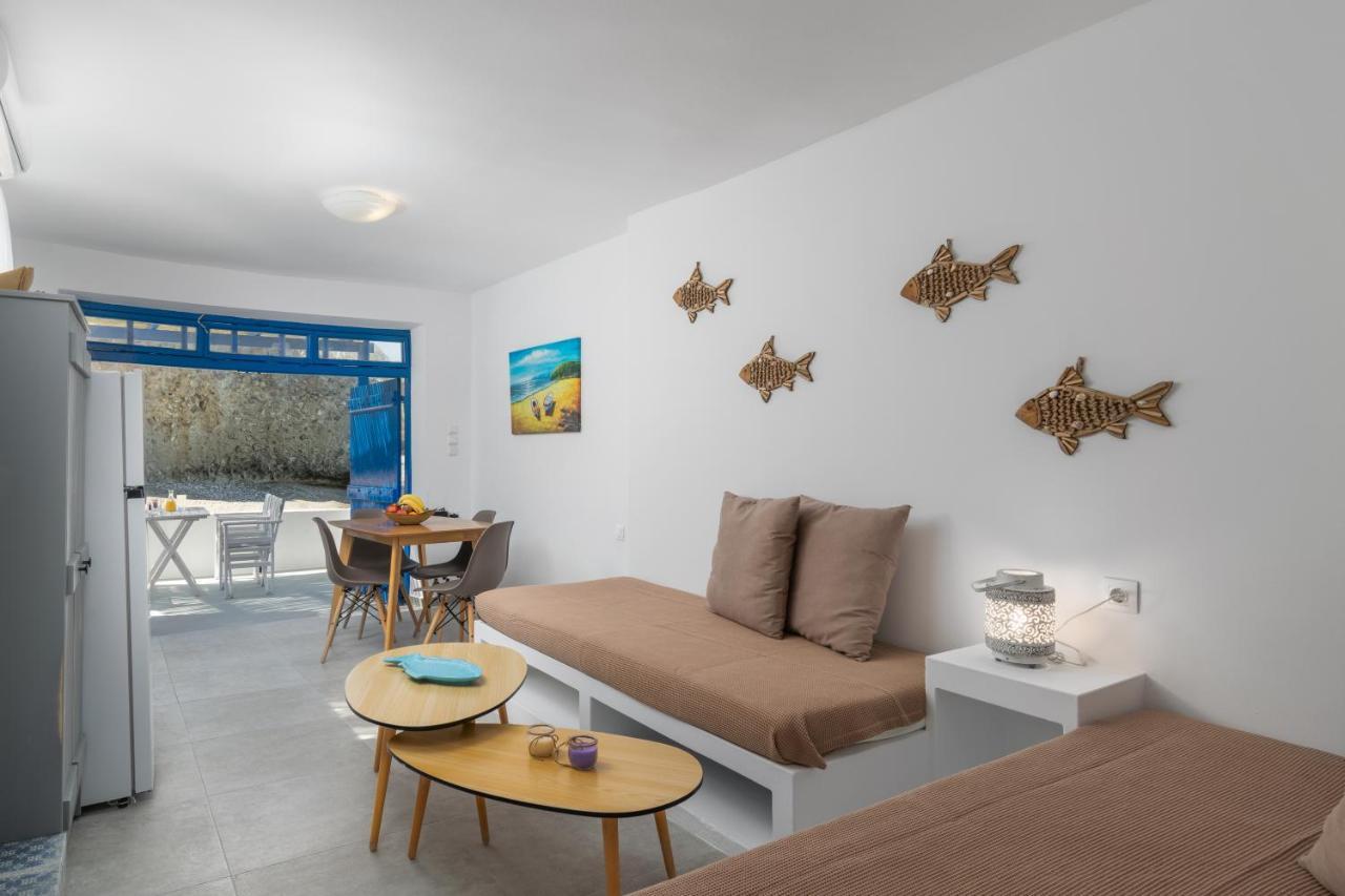 Almera Sea View Boat House Adamantas  Exterior photo