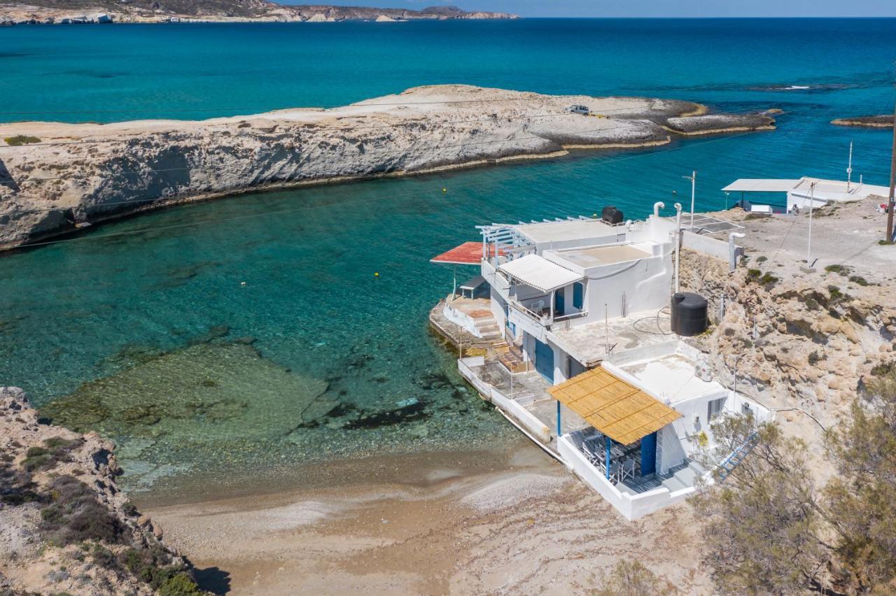 Almera Sea View Boat House Adamantas  Exterior photo